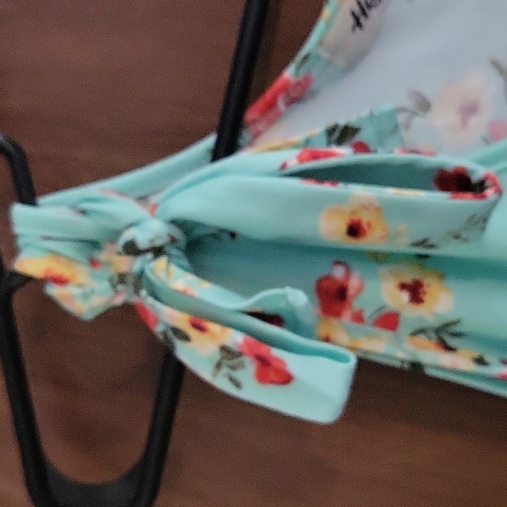 Floral Tank - Picture 5 of 5